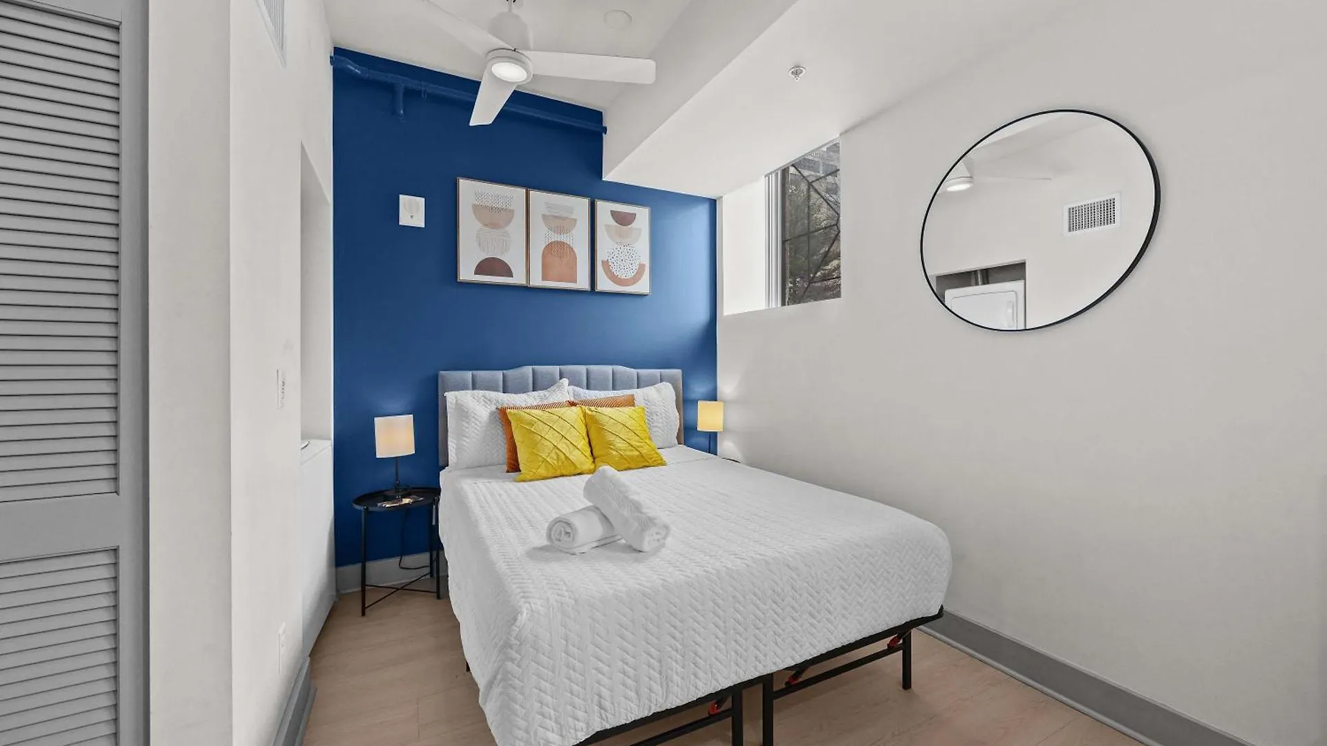 Bright And Modern Studio In Louisville # 108 Апартаменты